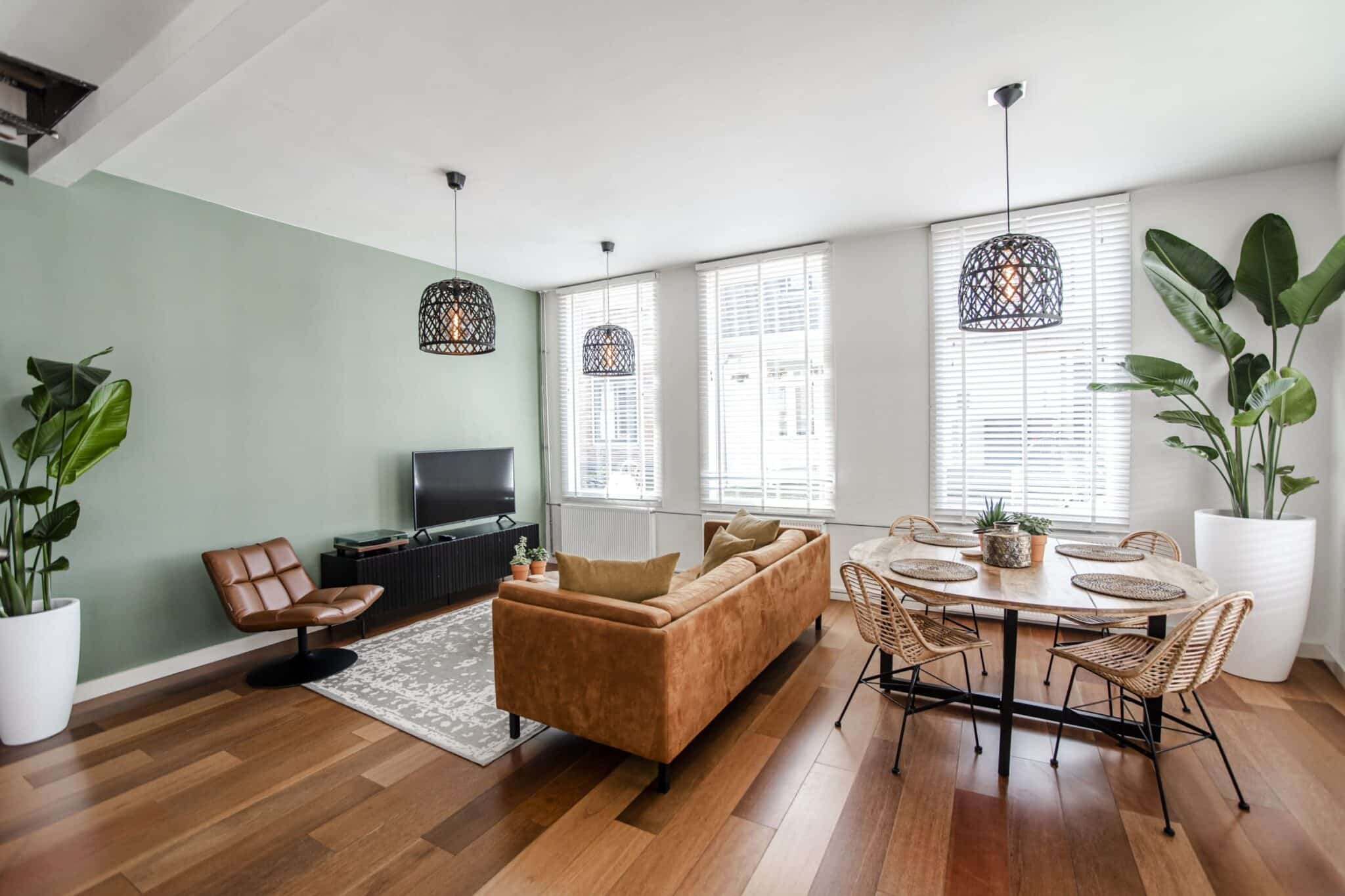 Woonkamer van 3 persoons accommodatie Casa by Sellas in het centrum van Zandvoort