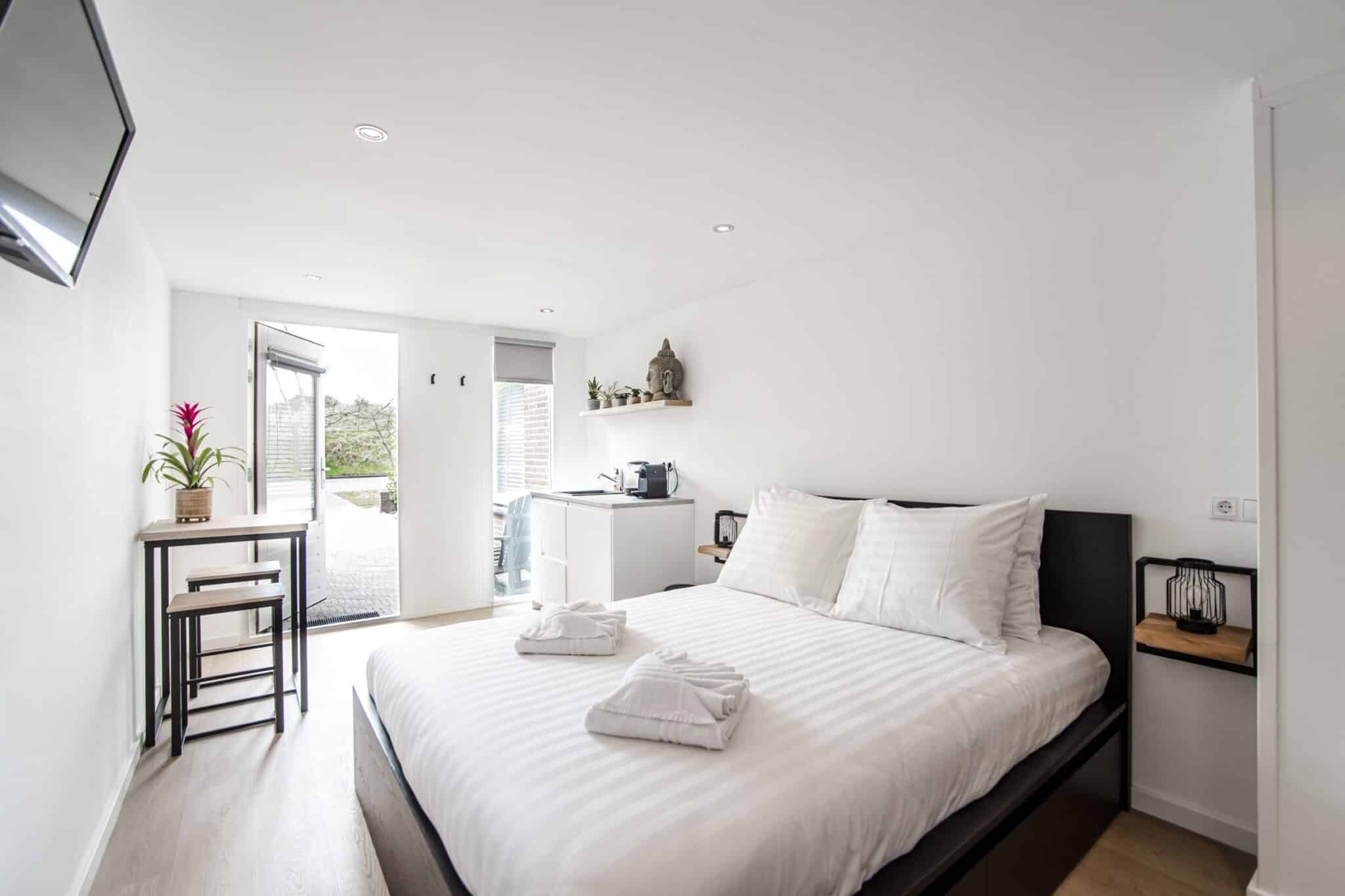 Little buddha, ontspannen studio met de duinen om de hoek